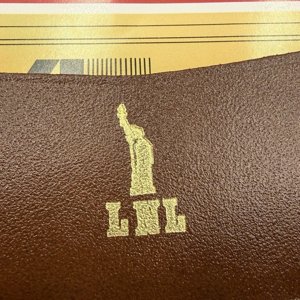 Vtg Brown Bifold Amity Cowhide Leather Wallet With Original Box